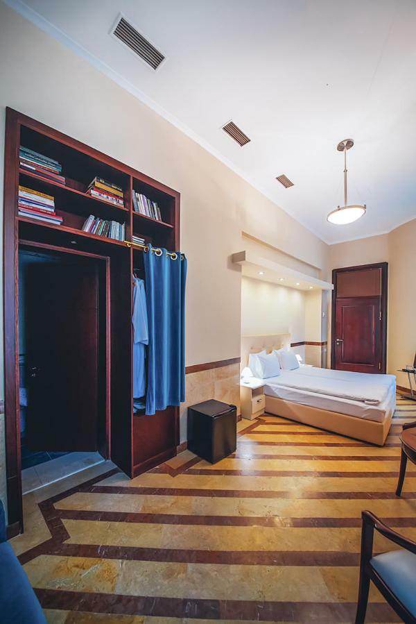 Emigrant Boutique Hotel Tbilissi Extérieur photo